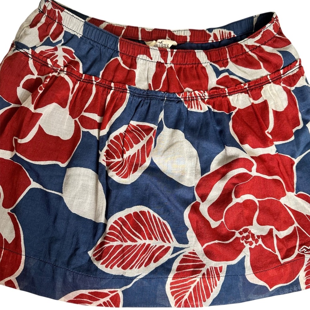 Hollister Floral Mini Skirt Size M Navy‎ Blue Red 100% Cotton Casual Short Skirt